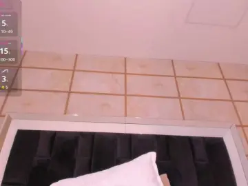 RoxyLior  live sex cam