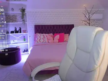 VelvetLuck  live sex cam