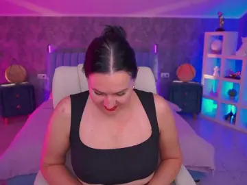 VelvetLuck  live sex cam