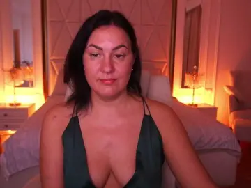 VelvetLuck  live sex cam
