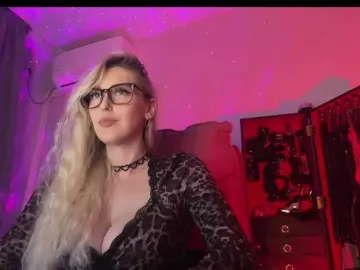 Miss-Liya  live sex cam