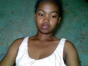 Allycha1  live sex cam