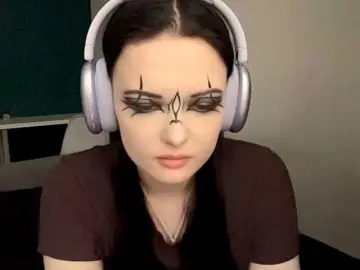 DaynaHosler  live sex cam