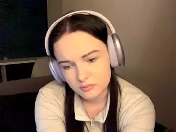 DaynaHosler  live sex cam