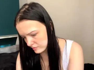 DaynaHosler  live sex cam