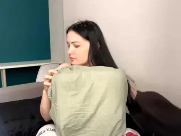 DaynaHosler  live sex cam