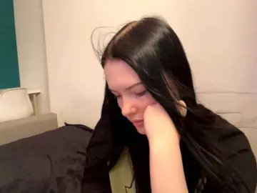 DaynaHosler  live sex cam