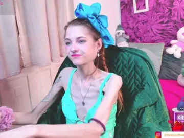 KittyRaine  live sex cam