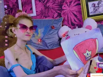 KittyRaine  live sex cam