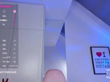 Mrs-Tory  live sex cam