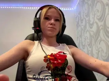 Linaloawot  live sex cam