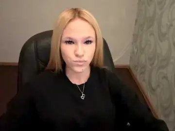 Linaloawot  live sex cam