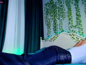 Nicole-edison  live sex cam