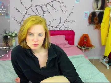 AdelRay  live sex cam