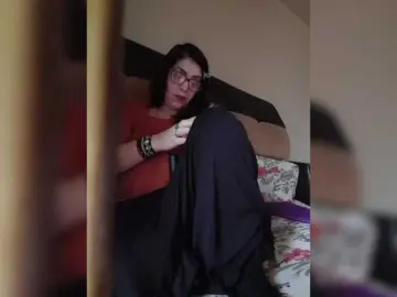 Cristinatina  live sex cam