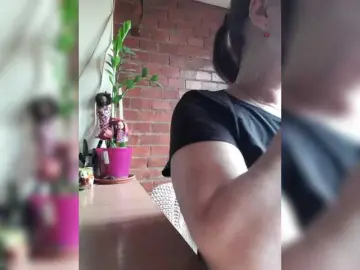 Cristinatina  live sex cam