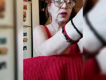 Cristinatina  live sex cam