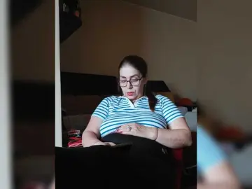 Cristinatina  live sex cam