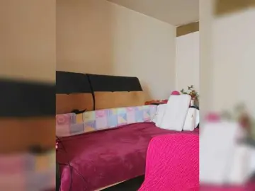 Cristinatina  live sex cam
