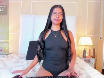 Dolly-Squirrt  live sex cam