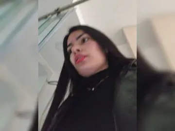 Estefani-R  live sex cam