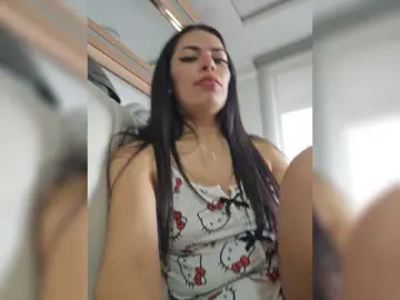 Estefani-R  live sex cam