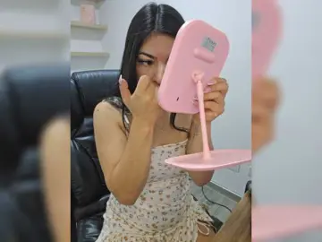 Estefani-R  live sex cam