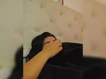 Estefani-R  live sex cam