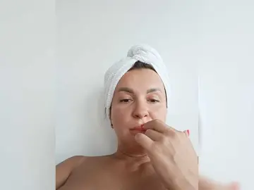 MeganBlueq  live sex cam