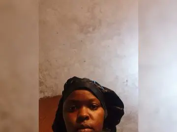 Naughtyobsession  live sex cam