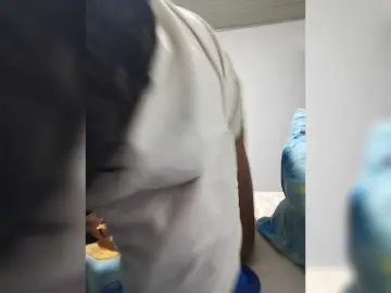 Roousehot  live sex cam