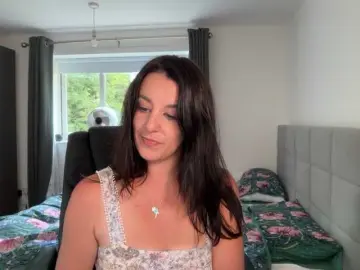 Magicinabox  live sex cam