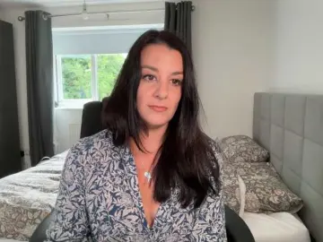 Magicinabox  live sex cam