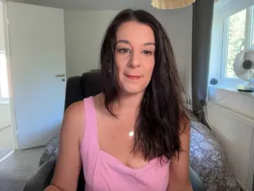 Magicinabox  live sex cam
