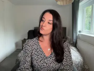 Magicinabox  live sex cam
