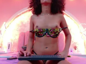 CamileJohnston  live sex cam