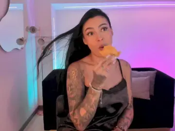 ChristineFord  live sex cam