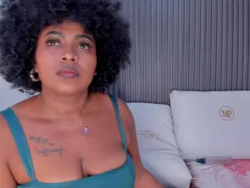 ErlysBrown  live sex cam