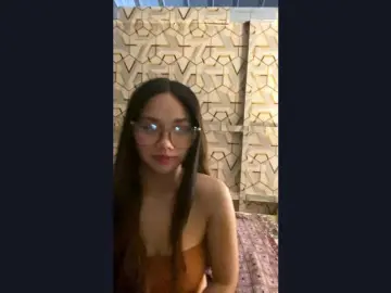 Jonacutiee  live sex cam