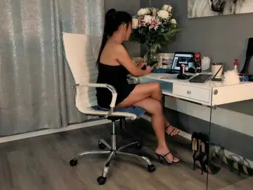 Beebeethai  live sex cam