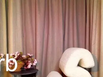 NicoleLuxe  live sex cam