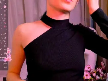 NicoleLuxe  live sex cam