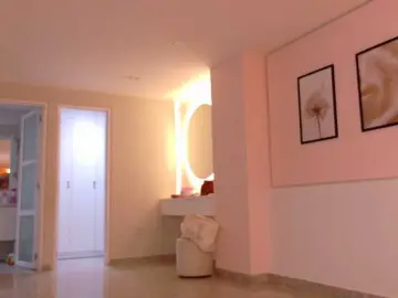ShanellMoore  live sex cam