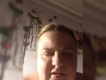 Buffy-s-1  live sex cam