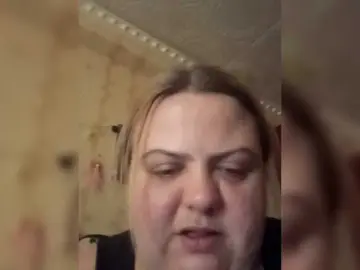 Buffy-s-1  live sex cam