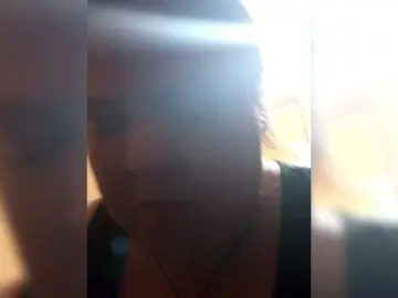 Buffy-s-1  live sex cam