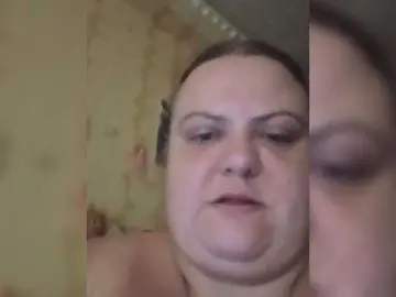 Buffy-s-1  live sex cam