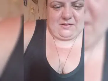 Buffy-s-1  live sex cam
