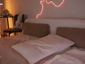 Evie-sapphire  live sex cam