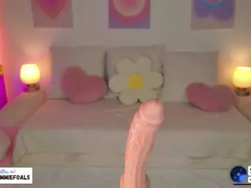 CammieFoalss  live sex cam